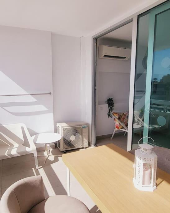 Apartament Sea Views Playa Del Ingles Beach Lovers 2 San Bartolomé Zewnętrze zdjęcie